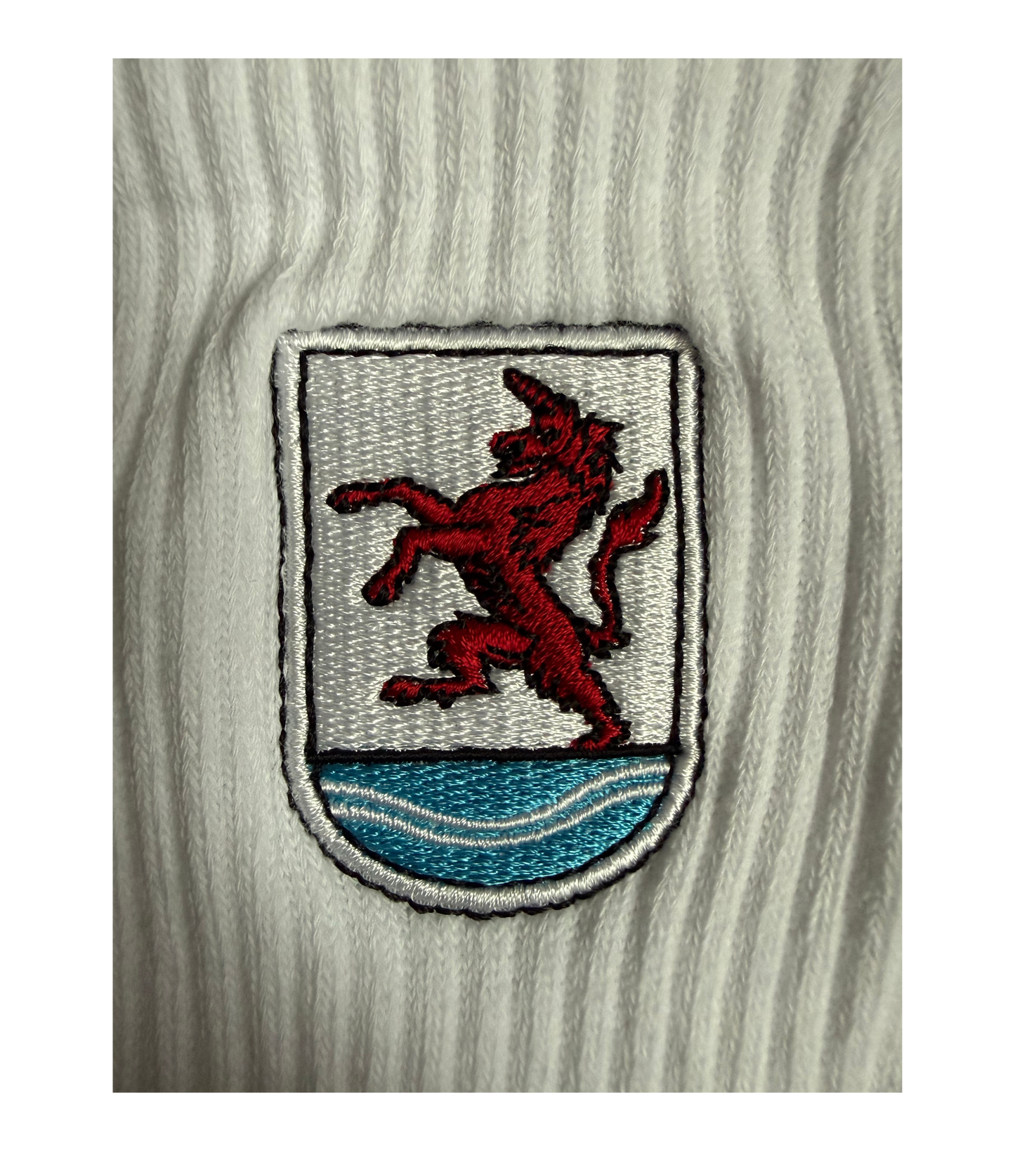 Knesebeck Sportsocken weiß mit Stick-Logo