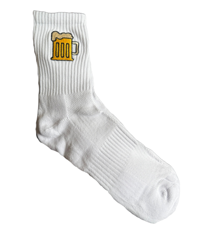 Bestickte Bier-Socken, Seitenansicht am Fuß